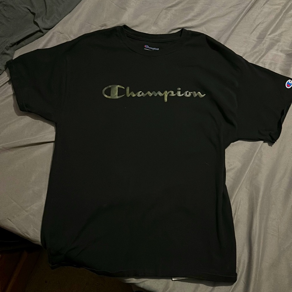 Champion camo logo size lrg